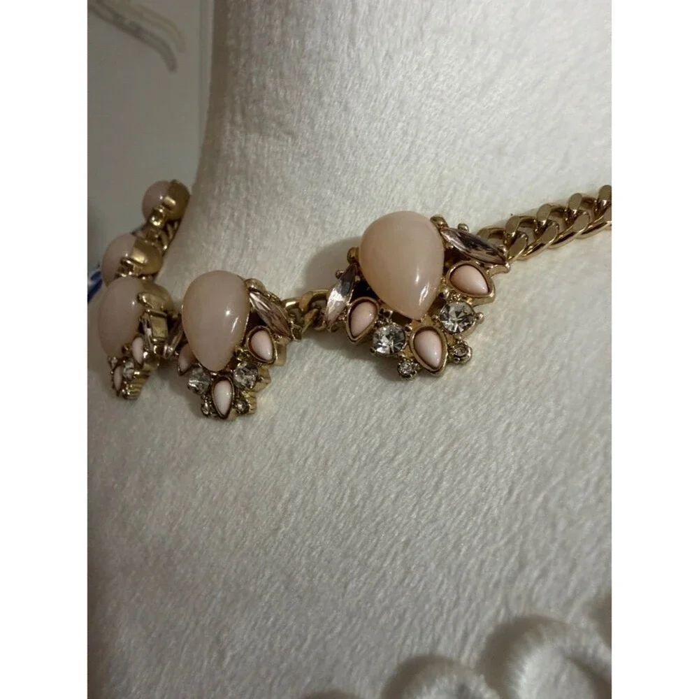 Express gold tone